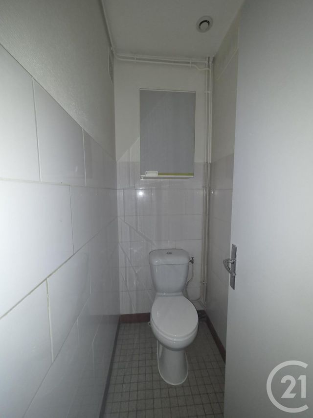 Appartement F3 &agrave; louer - 3 pi&egrave;ces - 54 m2 - Montlucon - 03 - AUVERGNE