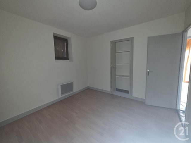 Appartement F3 &agrave; louer - 3 pi&egrave;ces - 54 m2 - Montlucon - 03 - AUVERGNE