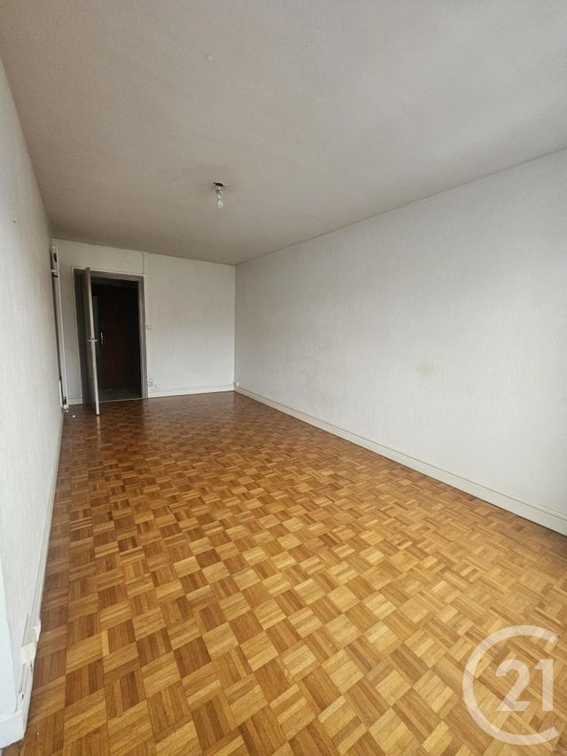 Appartement F2 &agrave; louer - 2 pi&egrave;ces - 51,97 m2 - Montlucon - 03 - AUVERGNE
