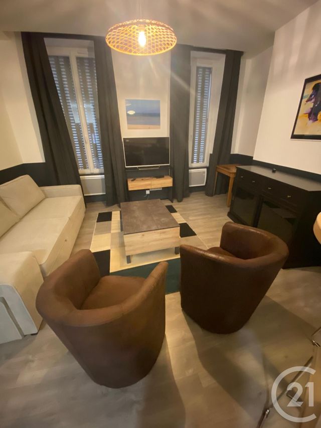 Appartement &agrave; louer - 2 pi&egrave;ces - 43,66 m2 - Montlucon - 03 - AUVERGNE