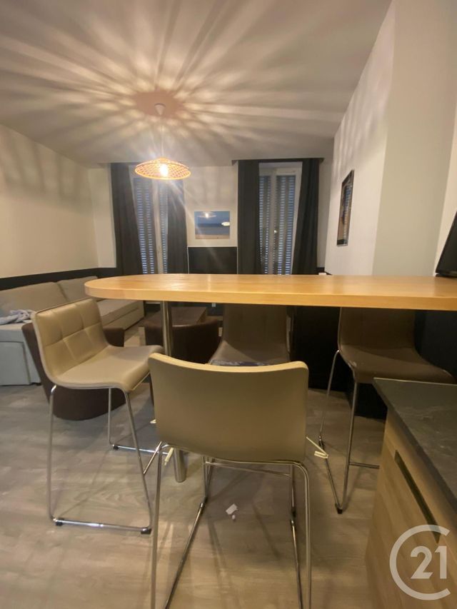 Appartement &agrave; louer - 2 pi&egrave;ces - 43,66 m2 - Montlucon - 03 - AUVERGNE