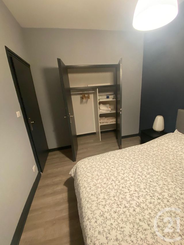 Appartement &agrave; louer - 2 pi&egrave;ces - 43,66 m2 - Montlucon - 03 - AUVERGNE