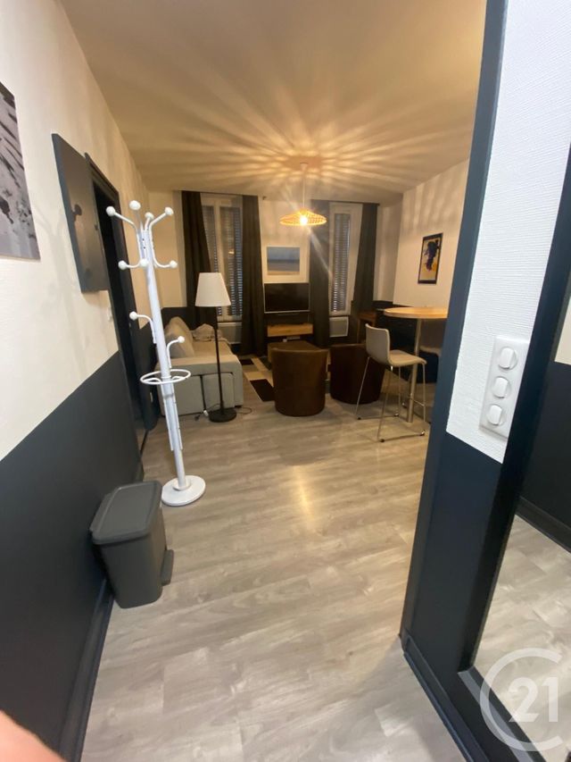 Appartement &agrave; louer - 2 pi&egrave;ces - 43,66 m2 - Montlucon - 03 - AUVERGNE
