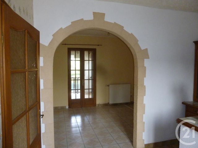 Maison &agrave; louer - 2 pi&egrave;ces - 70 m2 - Neris Les Bains - 03 - AUVERGNE