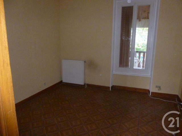Maison &agrave; louer - 2 pi&egrave;ces - 70 m2 - Neris Les Bains - 03 - AUVERGNE
