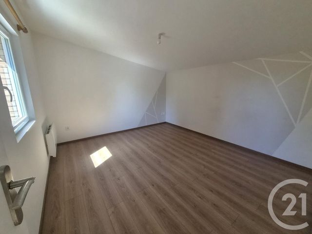 Maison &agrave; louer - 4 pi&egrave;ces - 104 m2 - Quinssaines - 03 - AUVERGNE