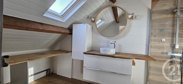 Maison &agrave; louer - 5 pi&egrave;ces - 88 m2 - Bezenet - 03 - AUVERGNE