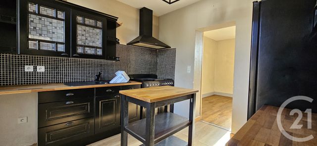 Maison &agrave; louer - 5 pi&egrave;ces - 88 m2 - Bezenet - 03 - AUVERGNE