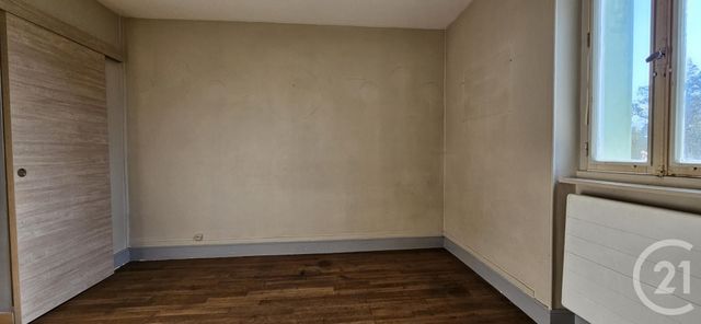 Maison &agrave; louer - 5 pi&egrave;ces - 88 m2 - Bezenet - 03 - AUVERGNE