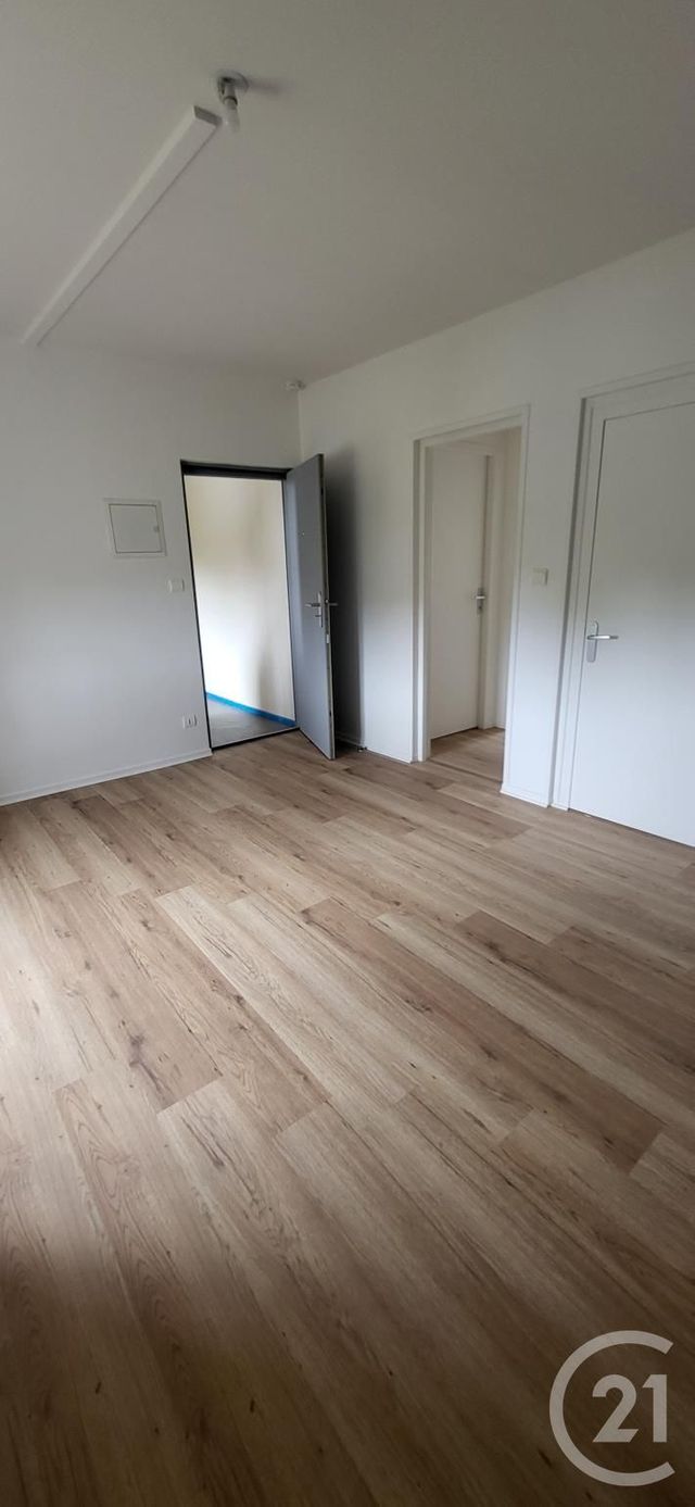 Appartement Autre &agrave; louer - 2 pi&egrave;ces - 37,97 m2 - Evaux Les Bains - 23 - LIMOUSIN