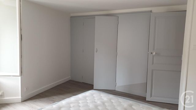 Appartement T2 &agrave; louer - 2 pi&egrave;ces - 52,24 m2 - Montlucon - 03 - AUVERGNE