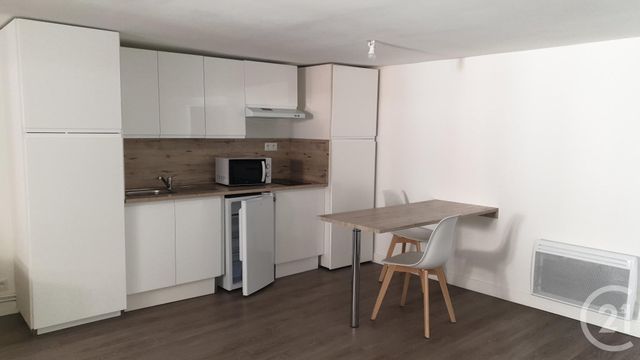 Appartement T2 &agrave; louer - 2 pi&egrave;ces - 52,24 m2 - Montlucon - 03 - AUVERGNE