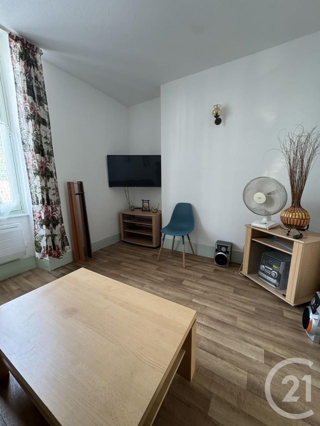 Appartement F3 &agrave; louer - 3 pi&egrave;ces - 58 m2 - Neris Les Bains - 03 - AUVERGNE