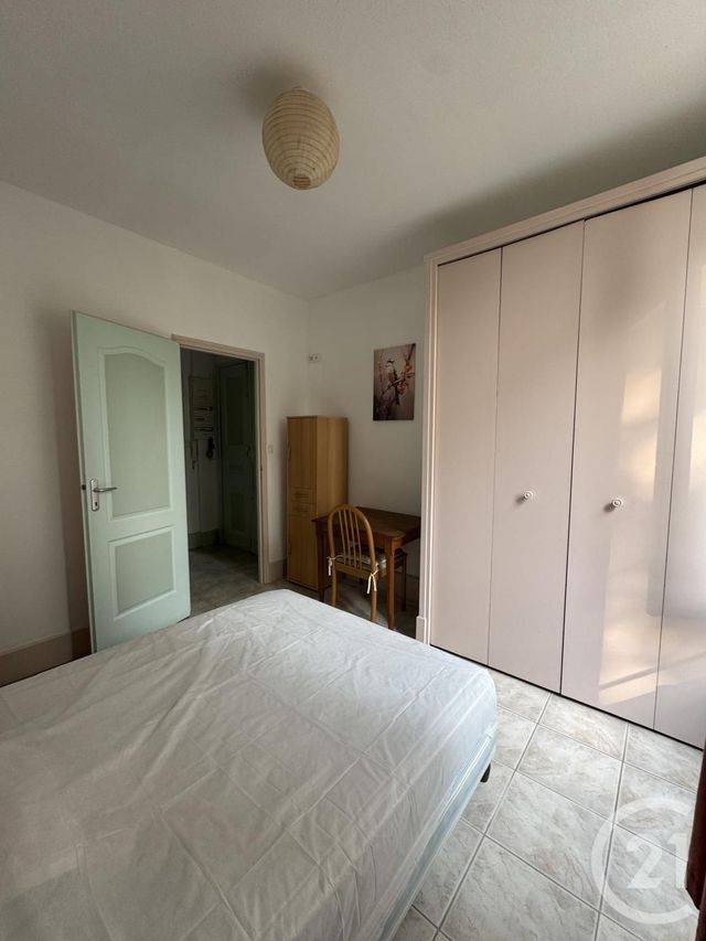 Appartement F3 &agrave; louer - 3 pi&egrave;ces - 58 m2 - Neris Les Bains - 03 - AUVERGNE