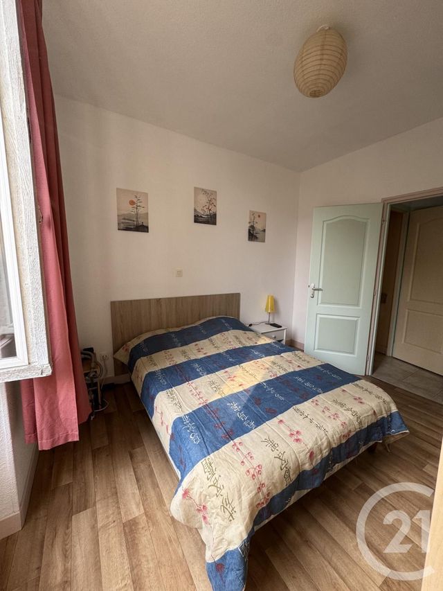 Appartement F3 &agrave; louer - 3 pi&egrave;ces - 58 m2 - Neris Les Bains - 03 - AUVERGNE