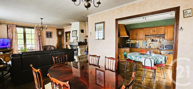 Maison &agrave; vendre - 9 pi&egrave;ces - 147 m2 - St Angel - 03 - AUVERGNE