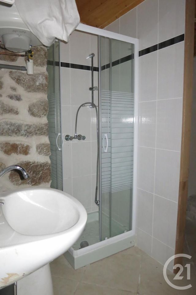 Maison &agrave; louer - 3 pi&egrave;ces - 57,20 m2 - Huriel - 03 - AUVERGNE