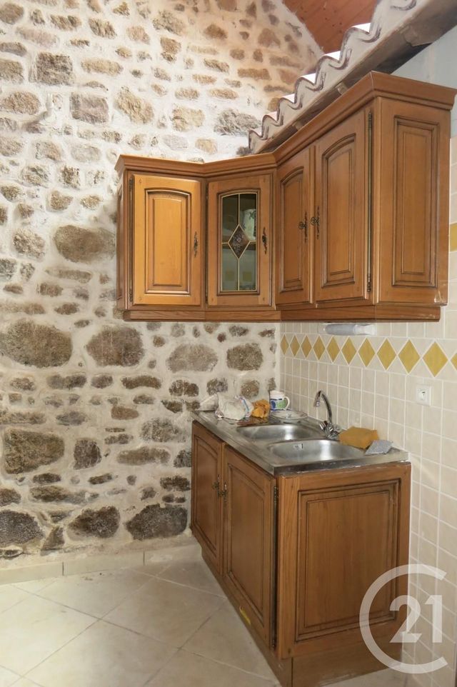 Maison &agrave; louer - 3 pi&egrave;ces - 57,20 m2 - Huriel - 03 - AUVERGNE