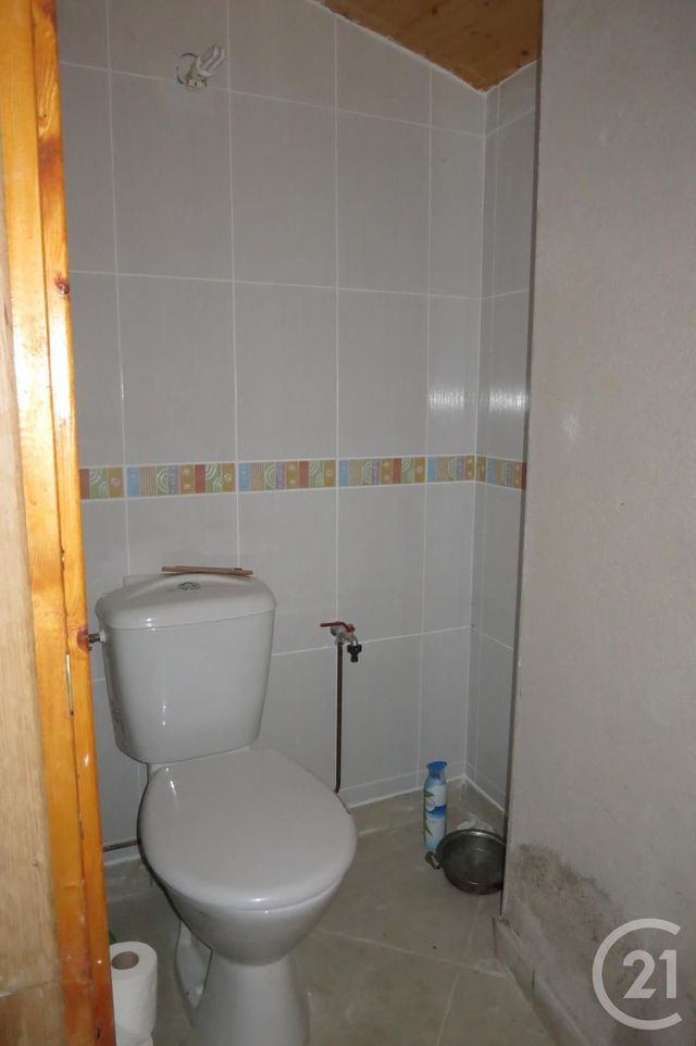 Maison &agrave; louer - 3 pi&egrave;ces - 57,20 m2 - Huriel - 03 - AUVERGNE