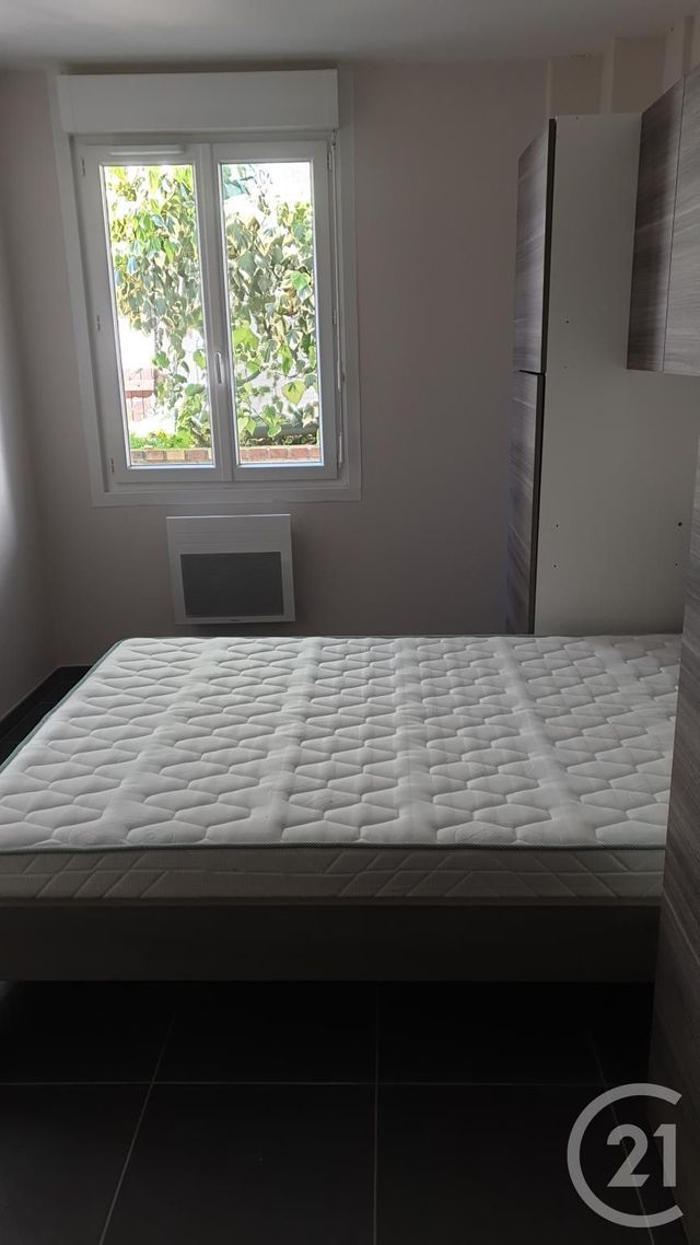 Appartement F2 &agrave; louer - 2 pi&egrave;ces - 30 m2 - Montlucon - 03 - AUVERGNE