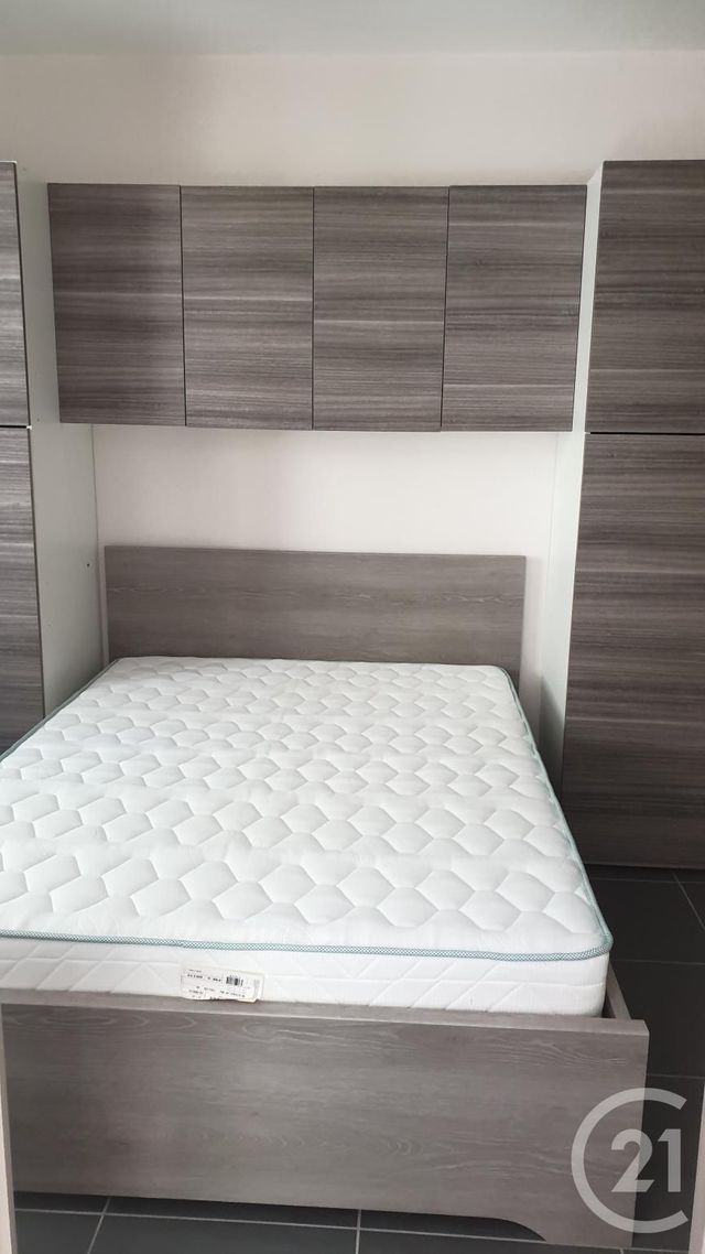 Appartement F2 &agrave; louer - 2 pi&egrave;ces - 30 m2 - Montlucon - 03 - AUVERGNE