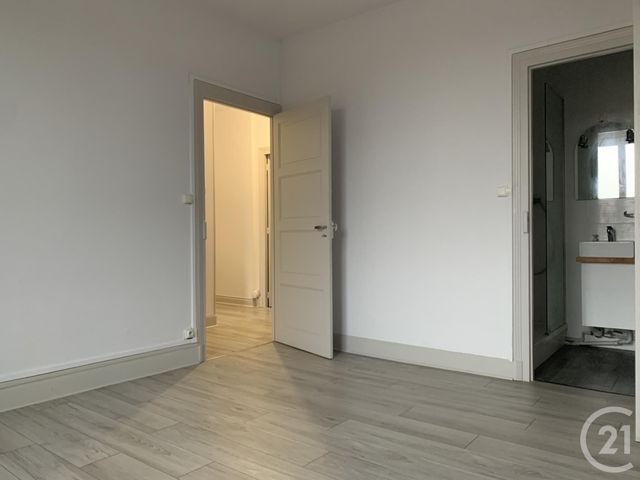 Appartement F3 &agrave; louer - 3 pi&egrave;ces - 58,80 m2 - Montlucon - 03 - AUVERGNE