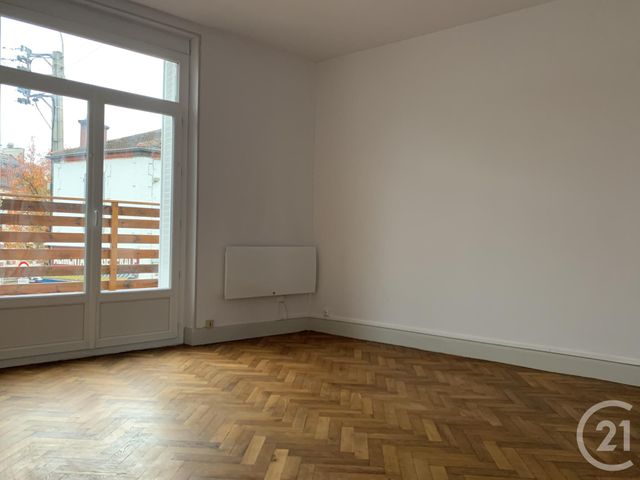 Appartement F3 &agrave; louer - 3 pi&egrave;ces - 58,80 m2 - Montlucon - 03 - AUVERGNE