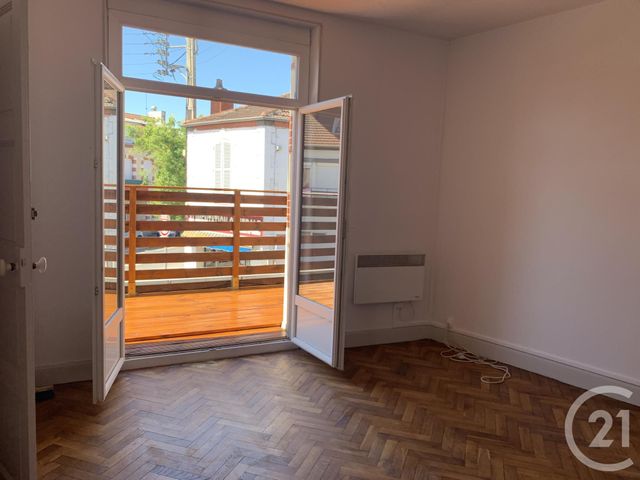 Appartement F3 &agrave; louer - 3 pi&egrave;ces - 58,80 m2 - Montlucon - 03 - AUVERGNE