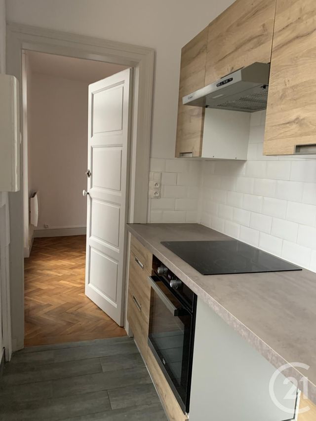 Appartement F3 &agrave; louer - 3 pi&egrave;ces - 58,80 m2 - Montlucon - 03 - AUVERGNE