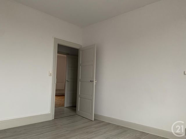 Appartement F3 &agrave; louer - 3 pi&egrave;ces - 58,80 m2 - Montlucon - 03 - AUVERGNE