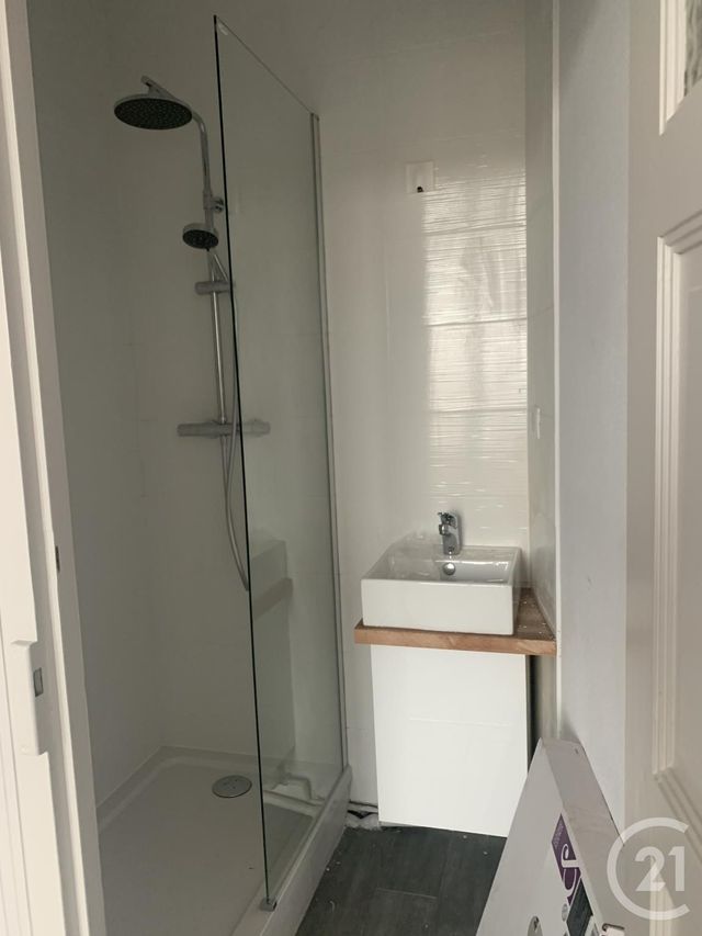 Appartement F3 &agrave; louer - 3 pi&egrave;ces - 58,80 m2 - Montlucon - 03 - AUVERGNE