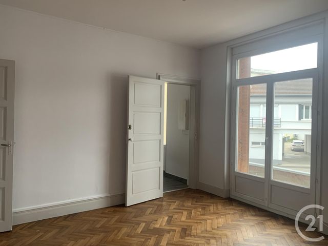 Appartement F3 &agrave; louer - 3 pi&egrave;ces - 58,80 m2 - Montlucon - 03 - AUVERGNE