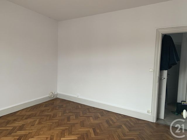 Appartement F3 &agrave; louer - 3 pi&egrave;ces - 58,80 m2 - Montlucon - 03 - AUVERGNE