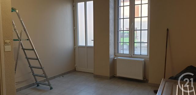 Maison &agrave; louer - 4 pi&egrave;ces - 90 m2 - Desertines - 03 - AUVERGNE