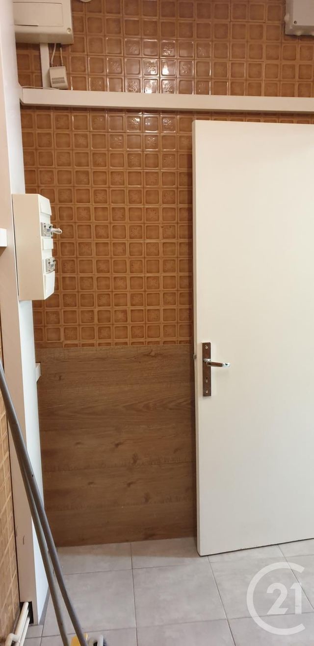 Maison &agrave; louer - 4 pi&egrave;ces - 90 m2 - Desertines - 03 - AUVERGNE