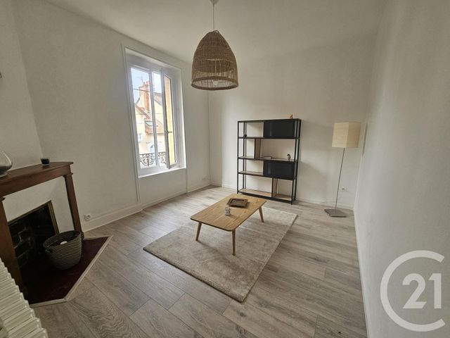 Appartement F2 &agrave; louer - 2 pi&egrave;ces - 40,92 m2 - Montlucon - 03 - AUVERGNE