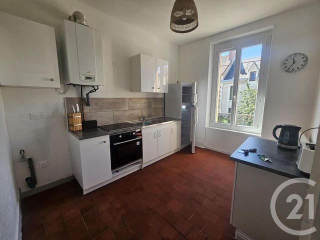 Appartement F2 &agrave; louer - 2 pi&egrave;ces - 40,92 m2 - Montlucon - 03 - AUVERGNE