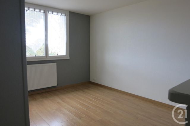 Appartement F2 &agrave; louer - 2 pi&egrave;ces - 55 m2 - Montlucon - 03 - AUVERGNE
