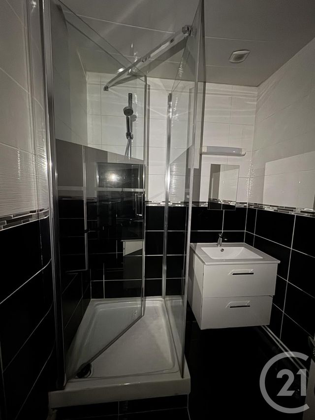 Appartement F3 &agrave; louer - 3 pi&egrave;ces - 57,67 m2 - Montlucon - 03 - AUVERGNE