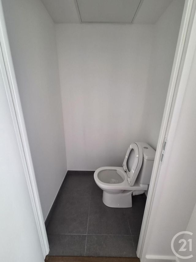 Appartement F2 &agrave; louer - 2 pi&egrave;ces - 48,86 m2 - Montlucon - 03 - AUVERGNE