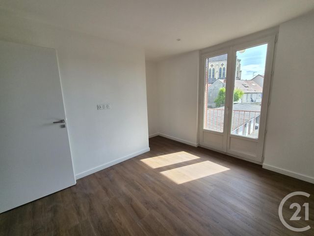 Appartement F2 &agrave; louer - 2 pi&egrave;ces - 48,86 m2 - Montlucon - 03 - AUVERGNE