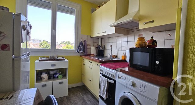 Appartement F4 &agrave; vendre - 4 pi&egrave;ces - 70 m2 - Montlucon - 03 - AUVERGNE
