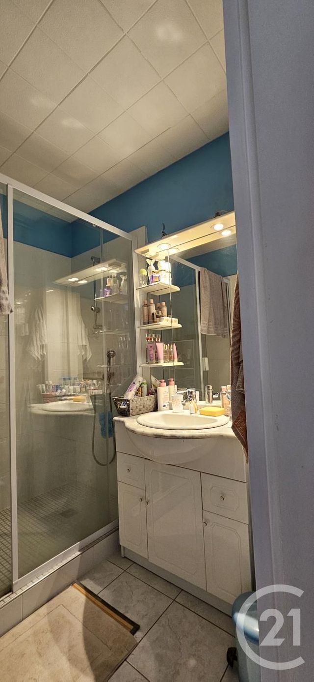 Appartement F4 &agrave; vendre - 4 pi&egrave;ces - 70 m2 - Montlucon - 03 - AUVERGNE