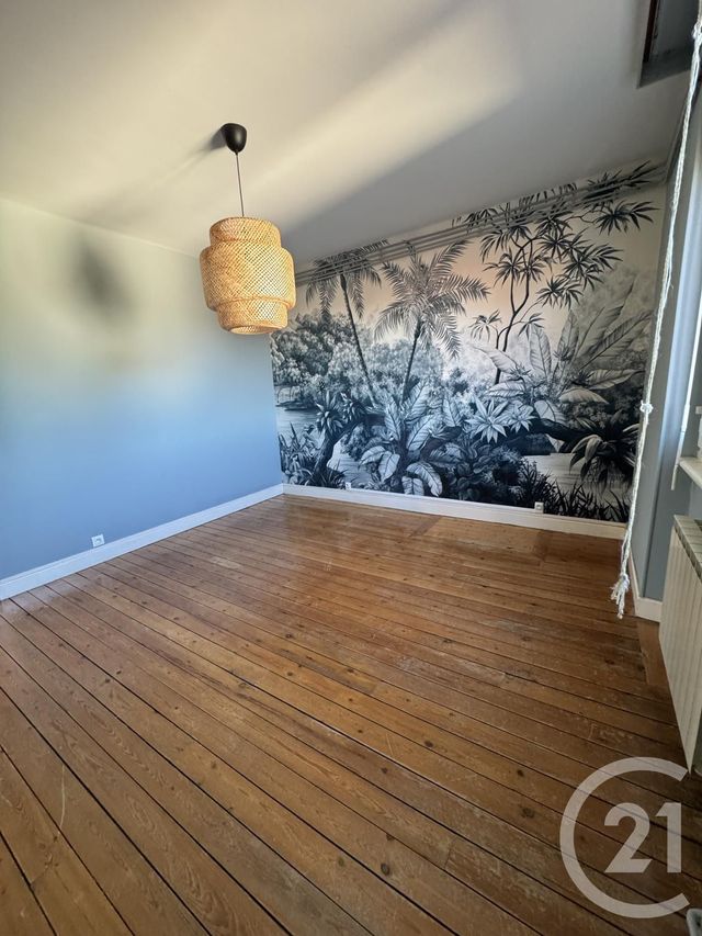 Appartement F3 &agrave; louer - 3 pi&egrave;ces - 92,82 m2 - Neris Les Bains - 03 - AUVERGNE
