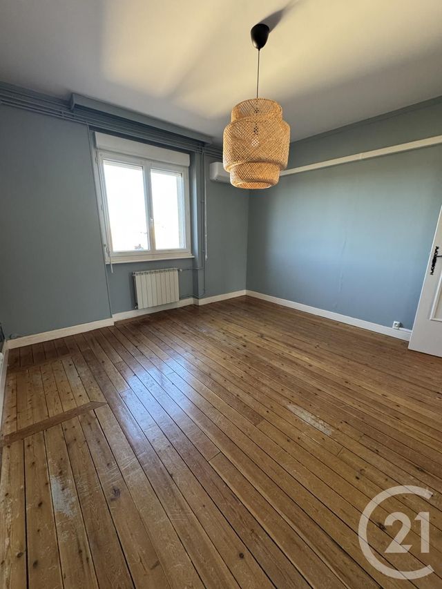 Appartement F3 &agrave; louer - 3 pi&egrave;ces - 92,82 m2 - Neris Les Bains - 03 - AUVERGNE