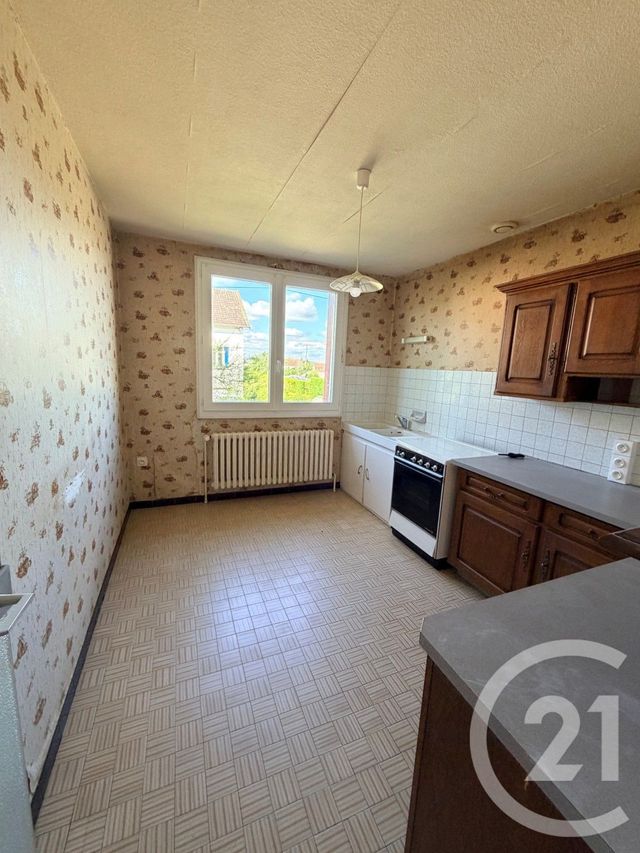 Maison &agrave; louer - 3 pi&egrave;ces - 91,91 m2 - Desertines - 03 - AUVERGNE