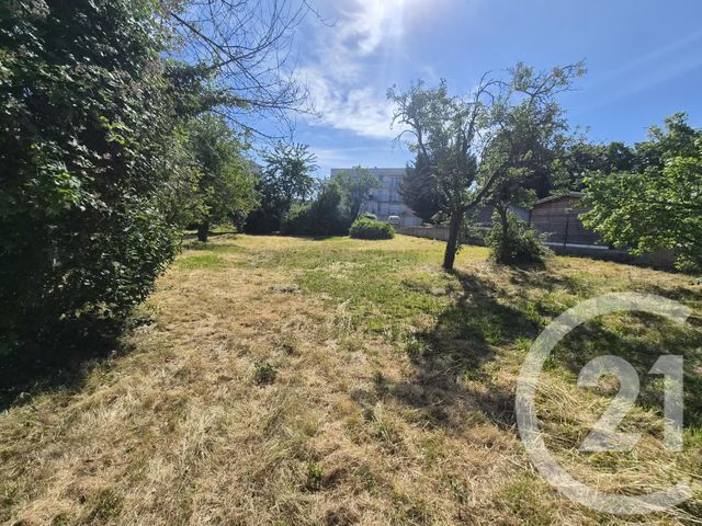 Maison &agrave; louer - 3 pi&egrave;ces - 91,91 m2 - Desertines - 03 - AUVERGNE