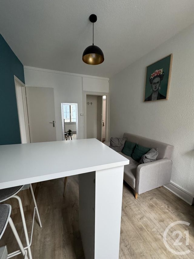 Appartement F1 bis &agrave; louer - 2 pi&egrave;ces - 30 m2 - Montlucon - 03 - AUVERGNE