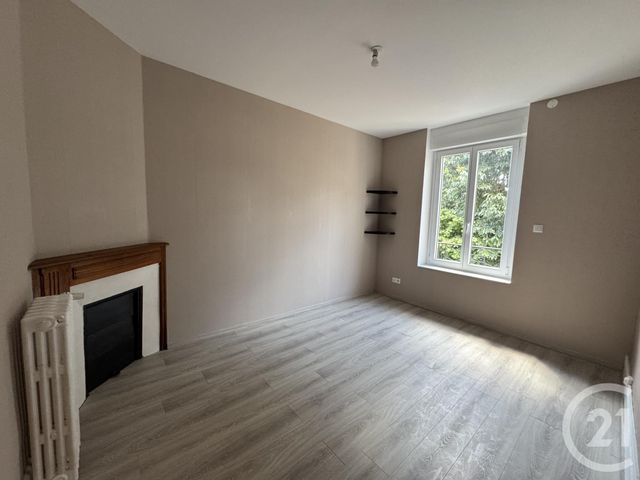 Maison &agrave; louer - 4 pi&egrave;ces - 82,52 m2 - Montlucon - 03 - AUVERGNE