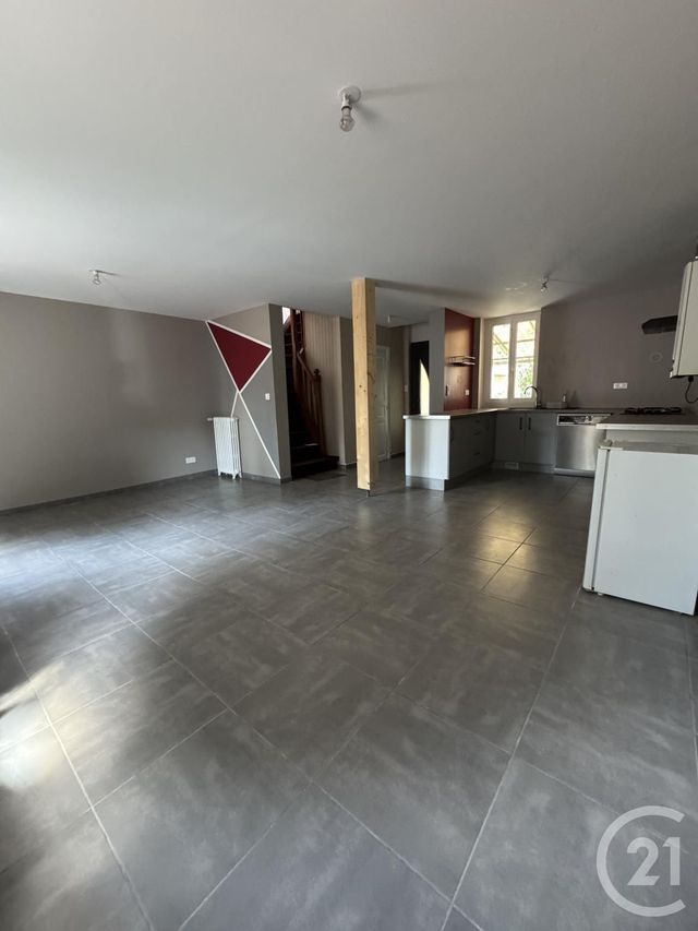 Maison &agrave; louer - 4 pi&egrave;ces - 82,52 m2 - Montlucon - 03 - AUVERGNE